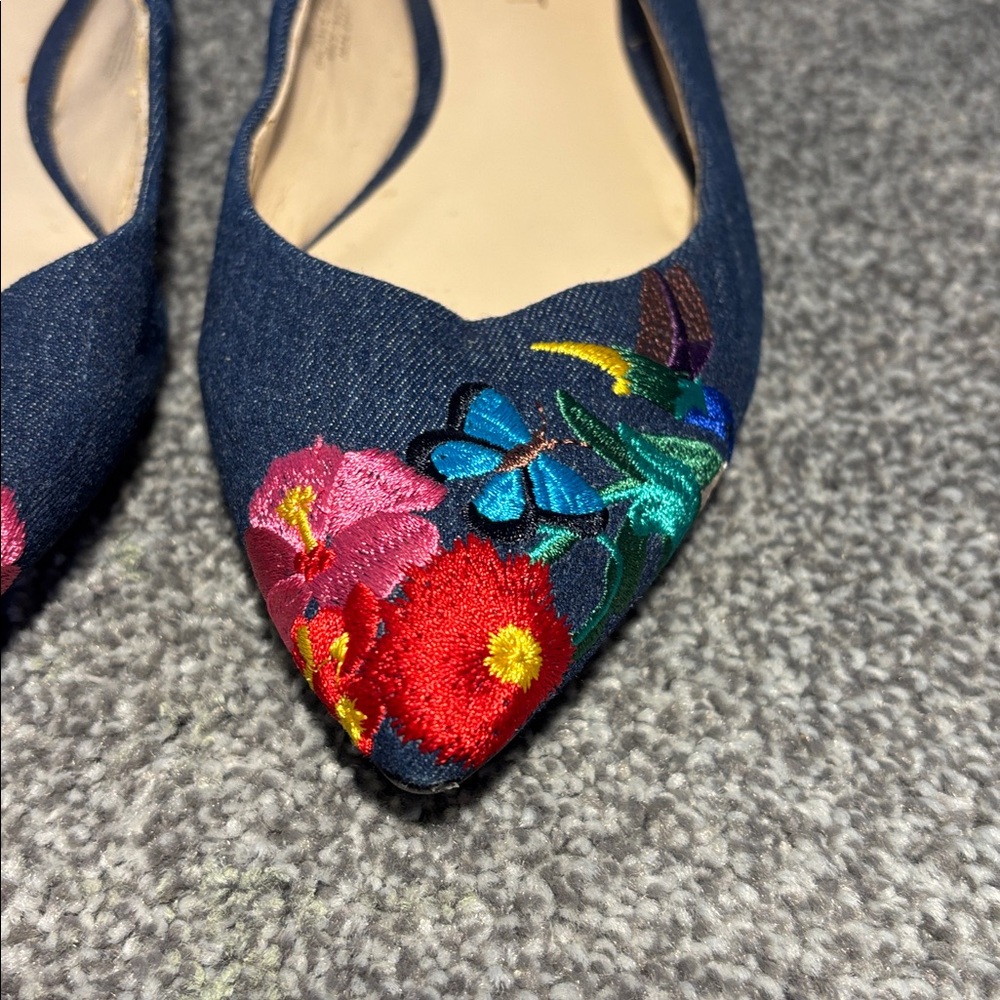 Nine West Navy Embroidered Pointed-Toe Flats size 6M - Picture 6 of 13